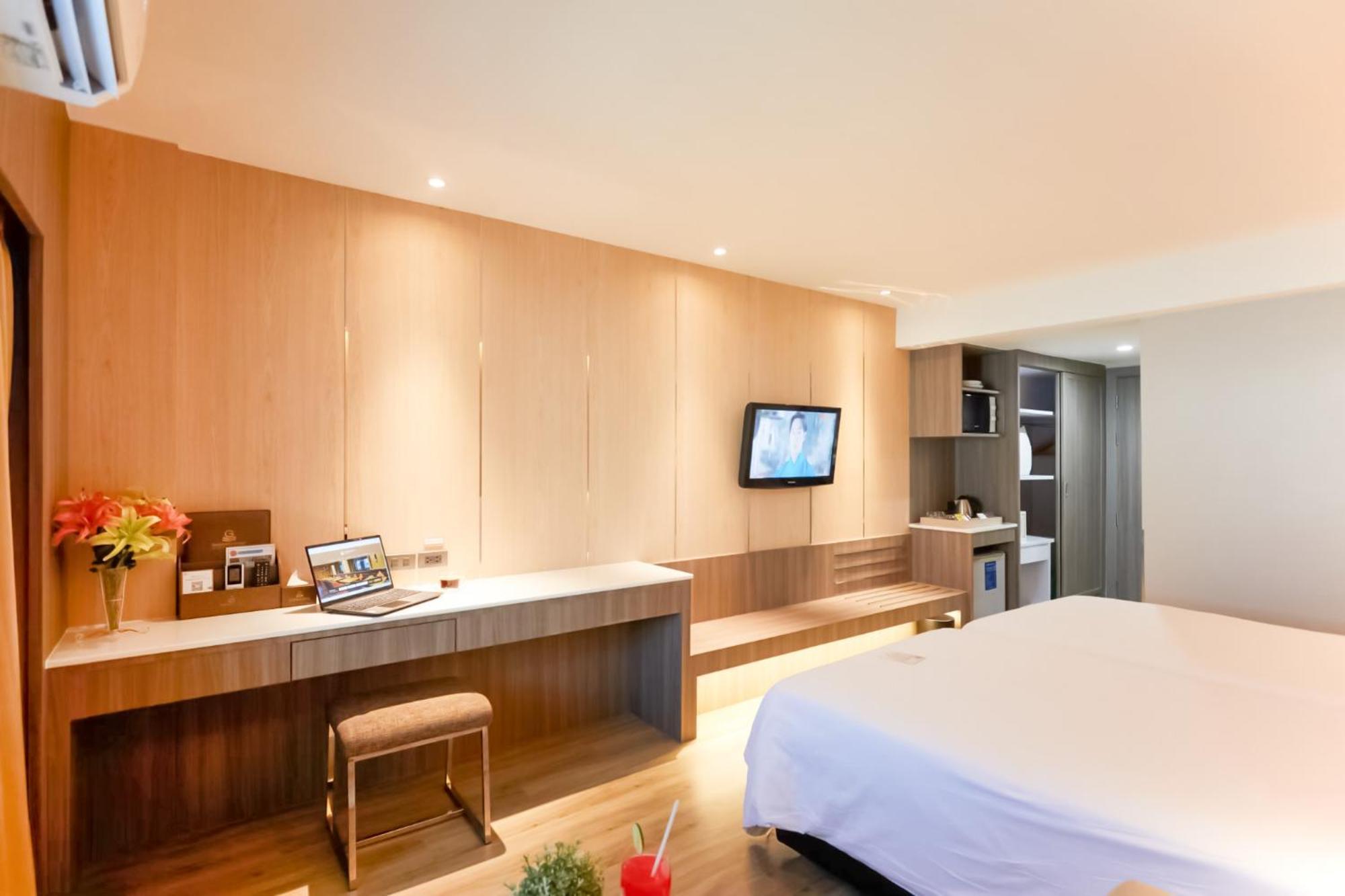 Golden City Rayong Hotel Exterior foto