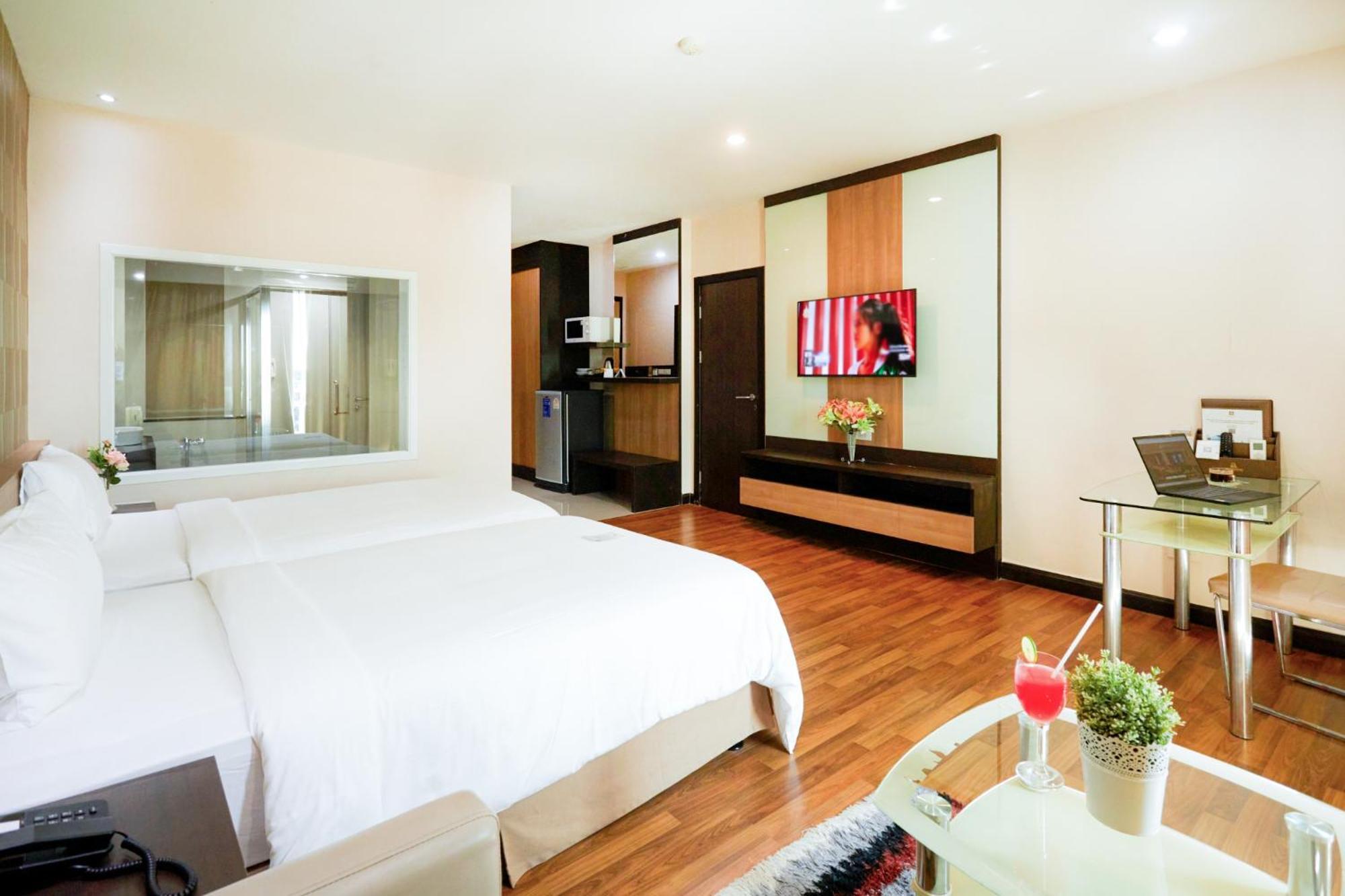 Golden City Rayong Hotel Exterior foto