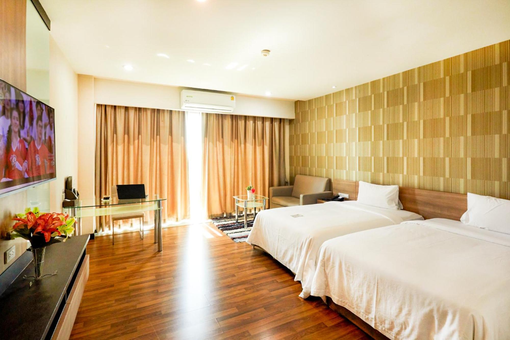 Golden City Rayong Hotel Exterior foto